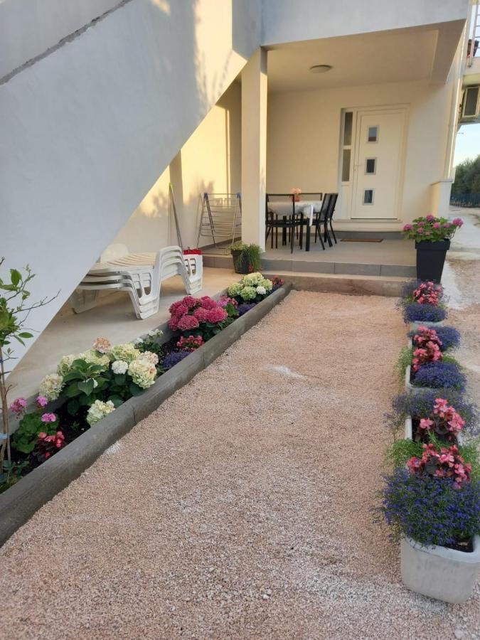 Apartmani Sara Бибинє Екстер'єр фото