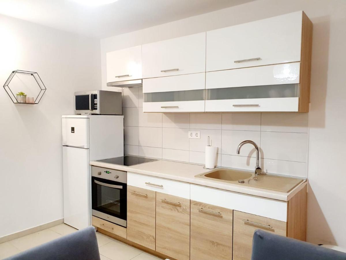 Apartmani Sara Бибинє Екстер'єр фото