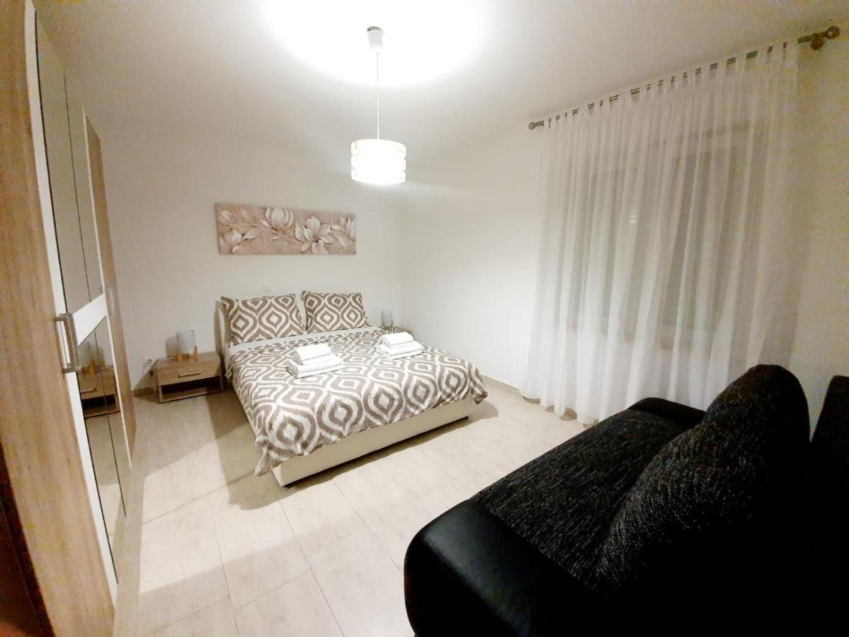 Apartmani Sara Бибинє Екстер'єр фото