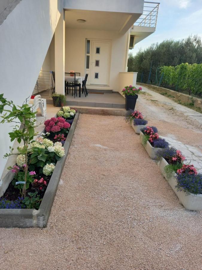 Apartmani Sara Бибинє Екстер'єр фото