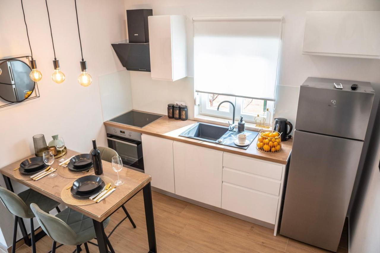 Apartmani Sara Бибинє Екстер'єр фото