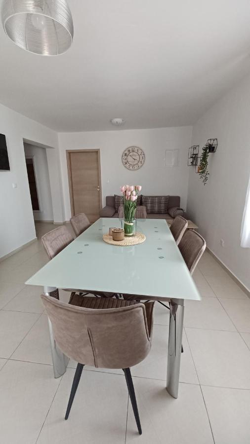 Apartmani Sara Бибинє Екстер'єр фото